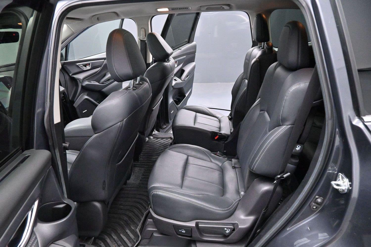 Used 2023 Magnetite Gray Metallic Subaru Limited image 31