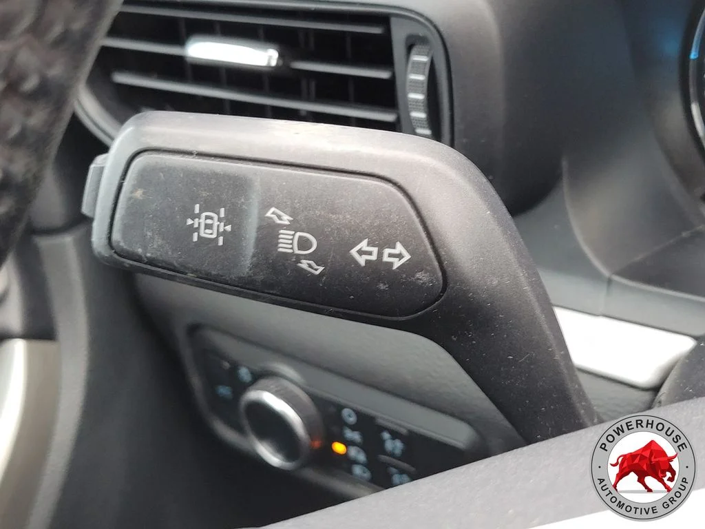 Used 2023 Gray Ford XLT image 31