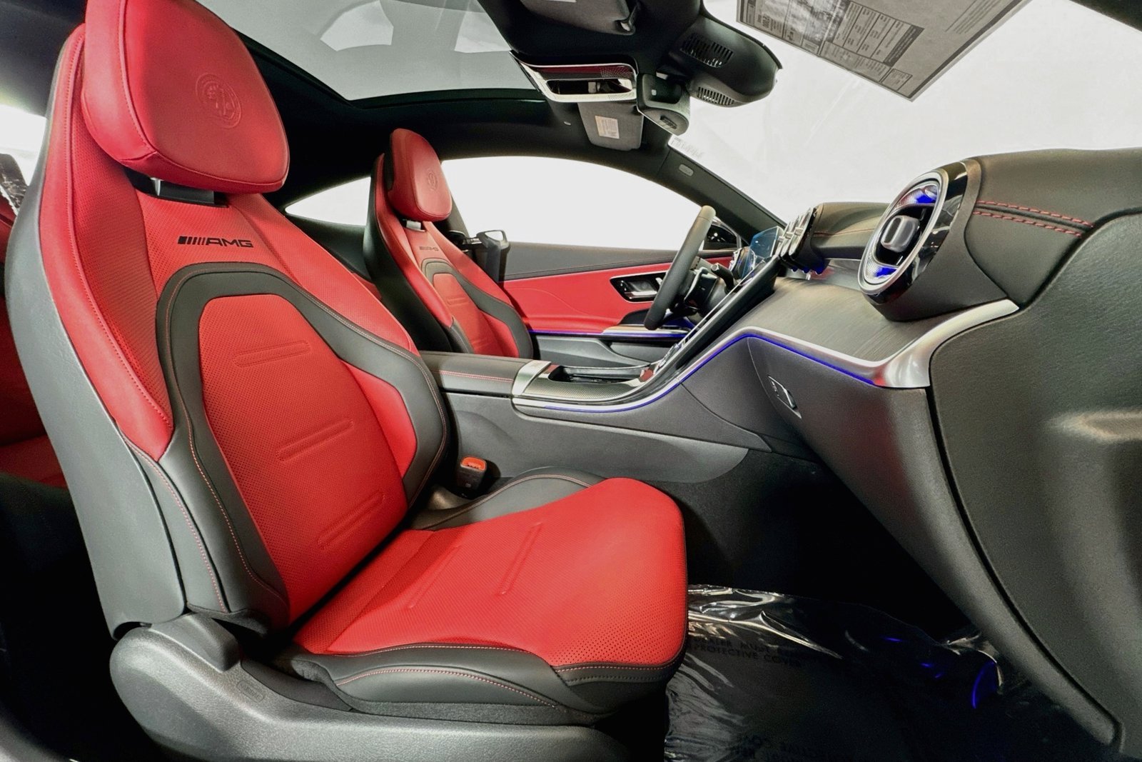 New 2026 MANUFAKTUR Moonlight White Metallic Mercedes-Benz AMG® CLE 53 image 25