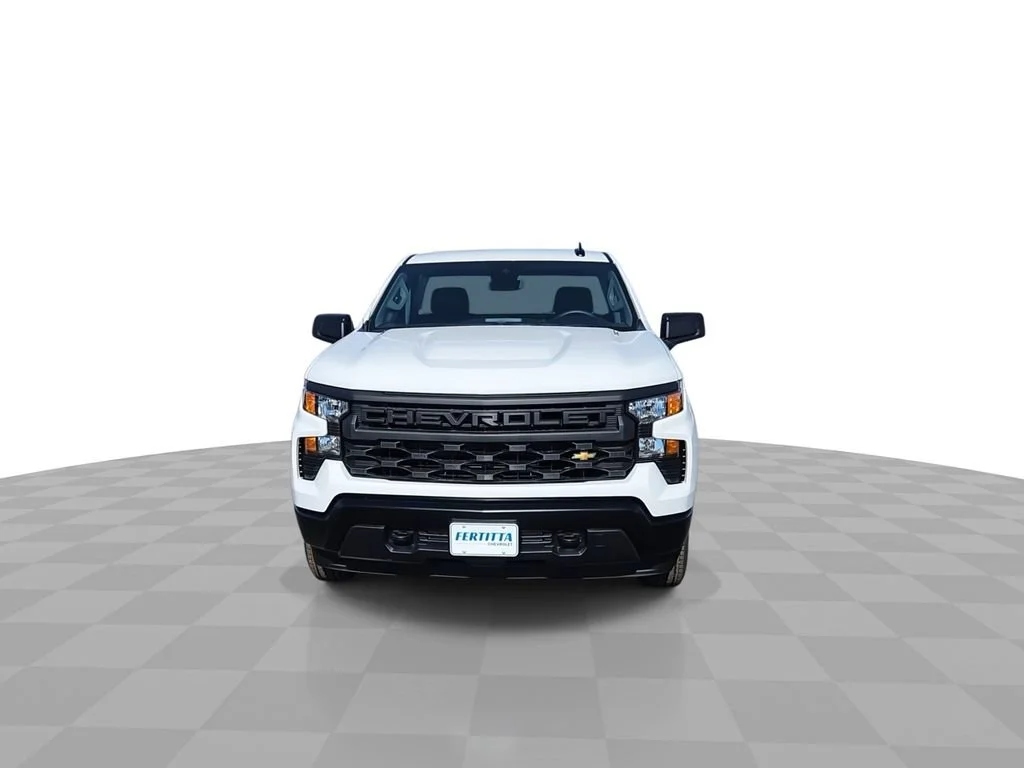 New 2026 Summit White Chevrolet WT image 3