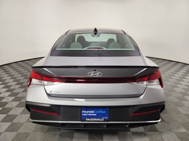 Used 2025 Silver Hyundai SEL Sport image 4