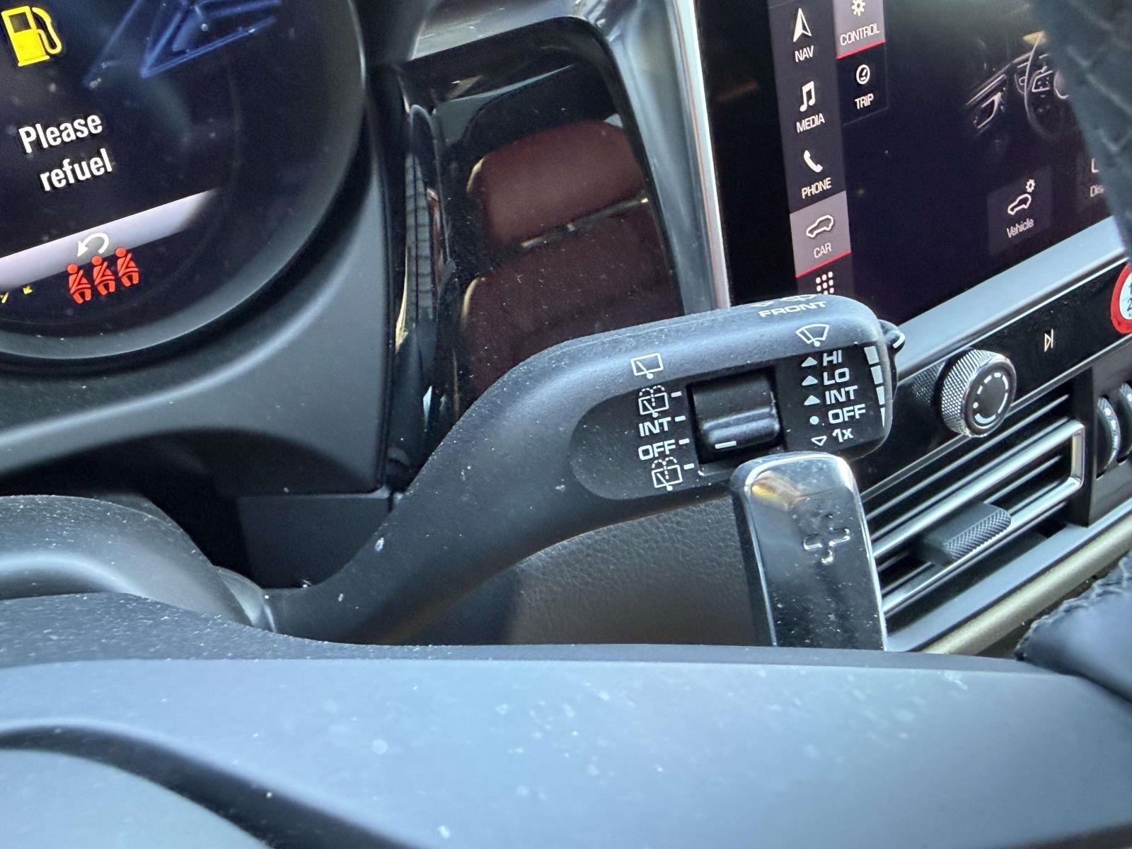 Certified Used 2024  Porsche  image 28