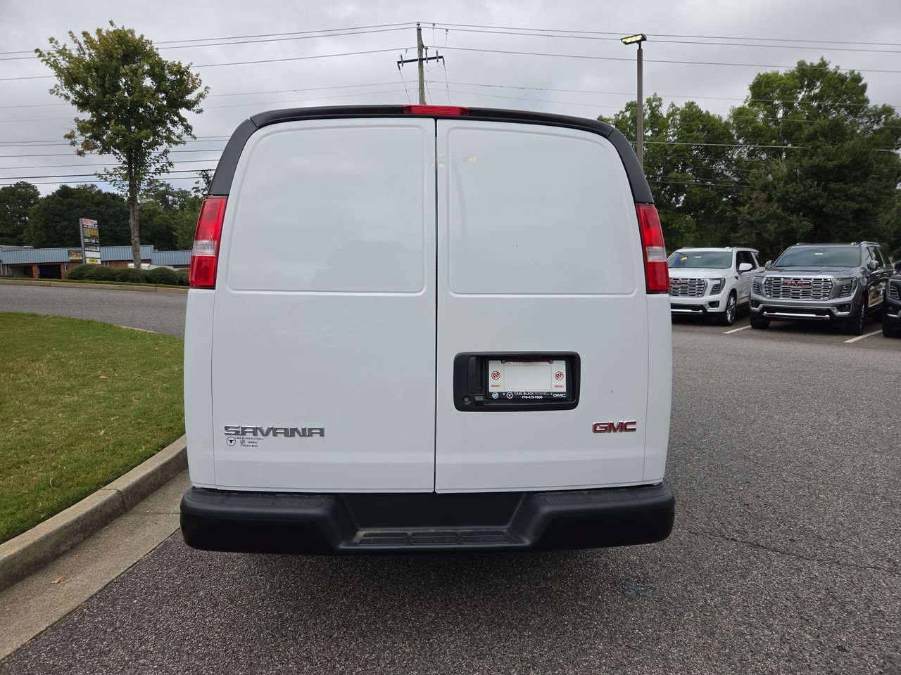 2026 GMC Savana Cargo Work Van - Photo 7