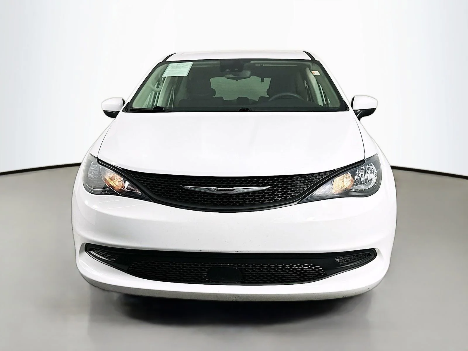 Used 2023 White Chrysler LX image 2