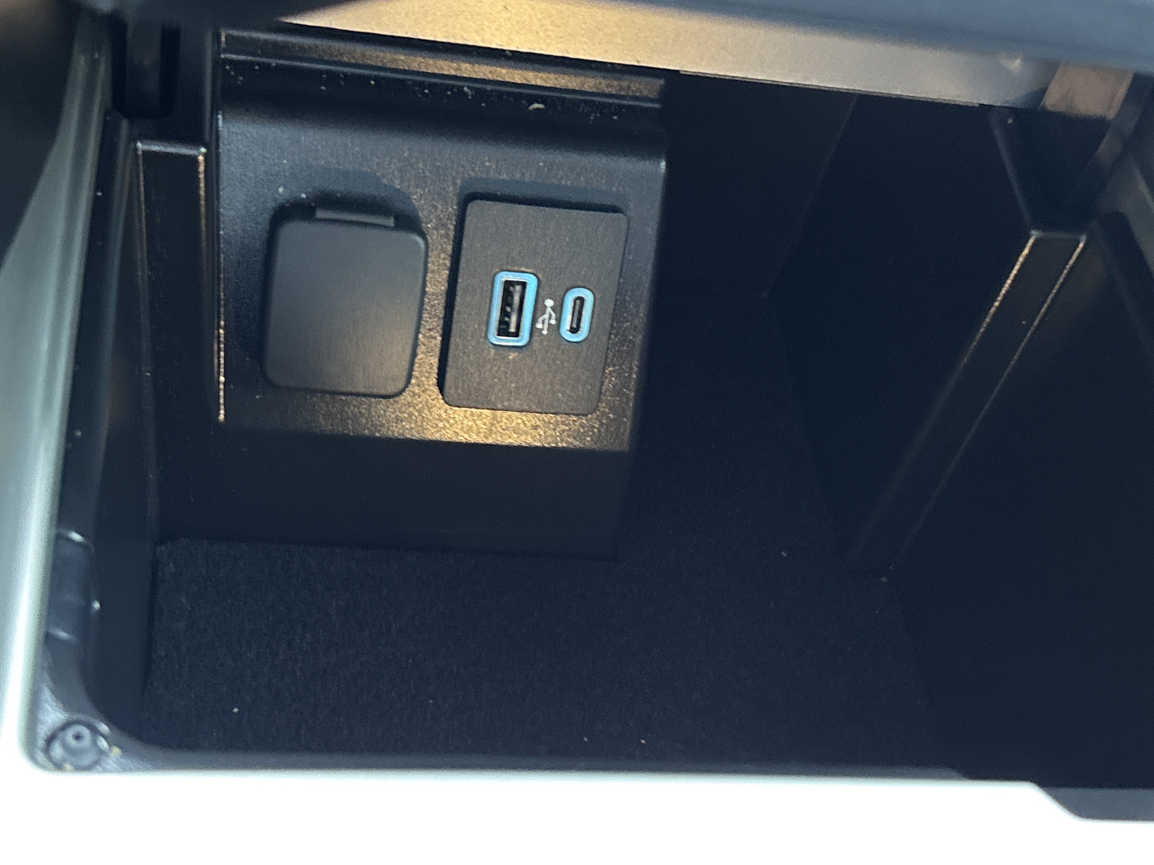 Used 2022 Blue Ford XLT image 35