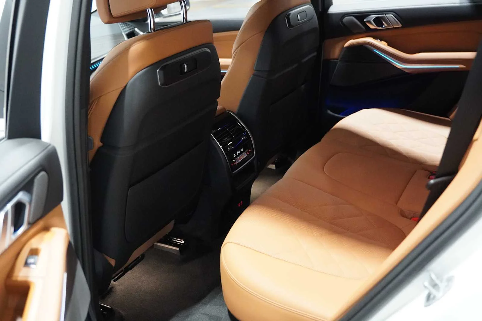 2026 BMW X5 40i - Photo 13