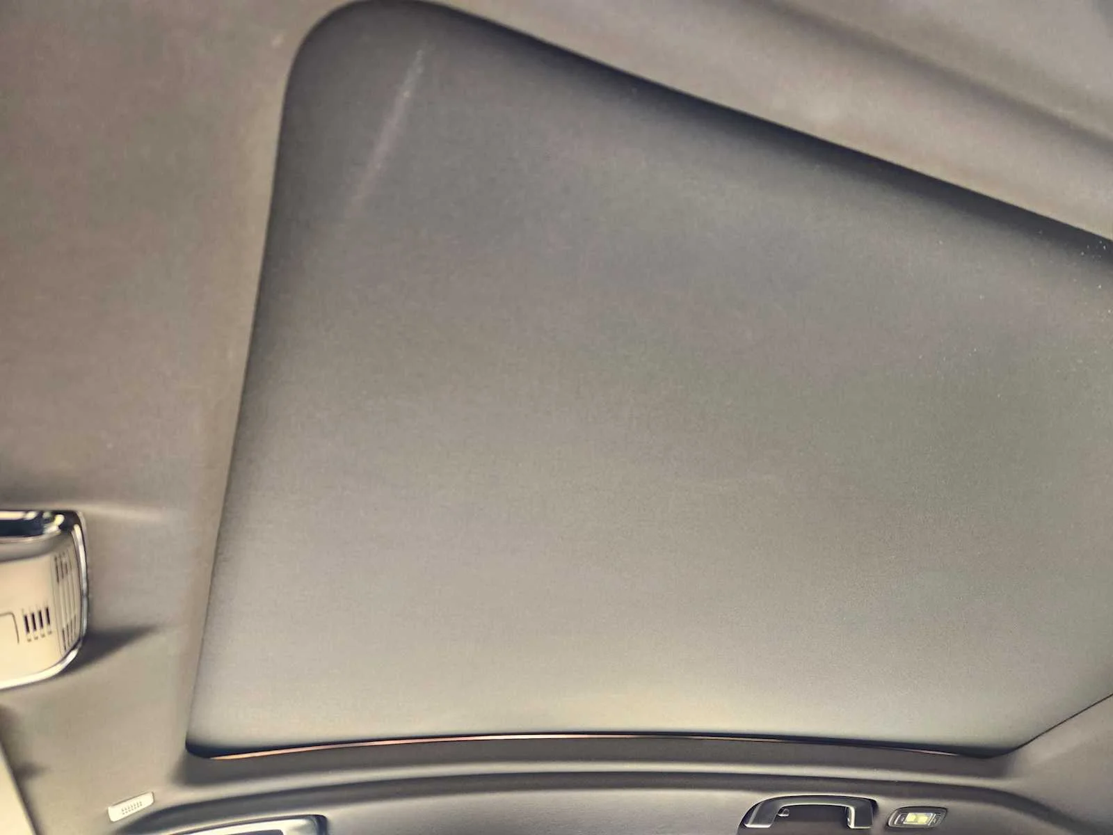 Certified Used 2024 Mineral White Metallic BMW sDrive30i image 18