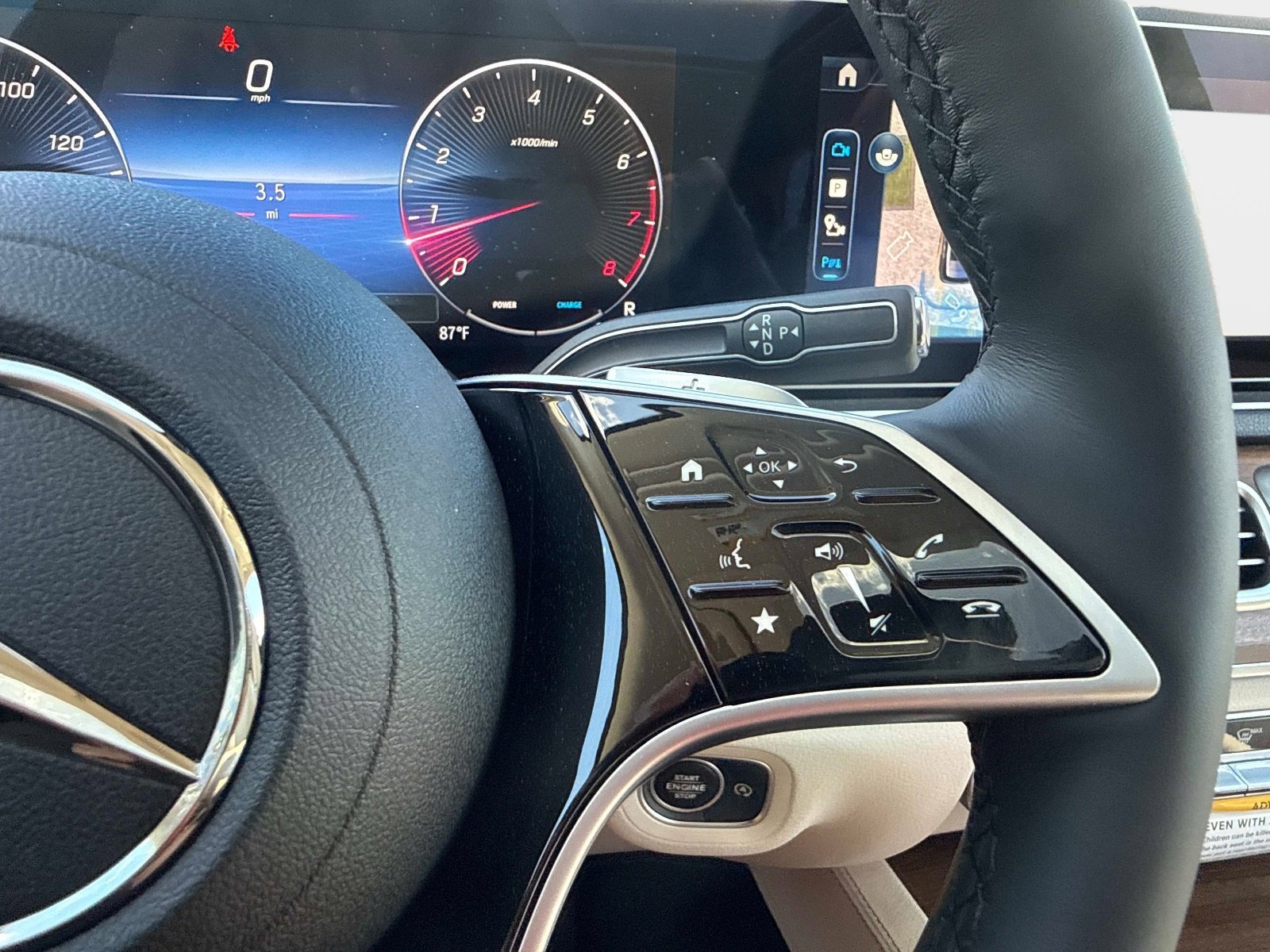 New 2026 Polar White Mercedes-Benz 350 4MATIC® SUV image 31