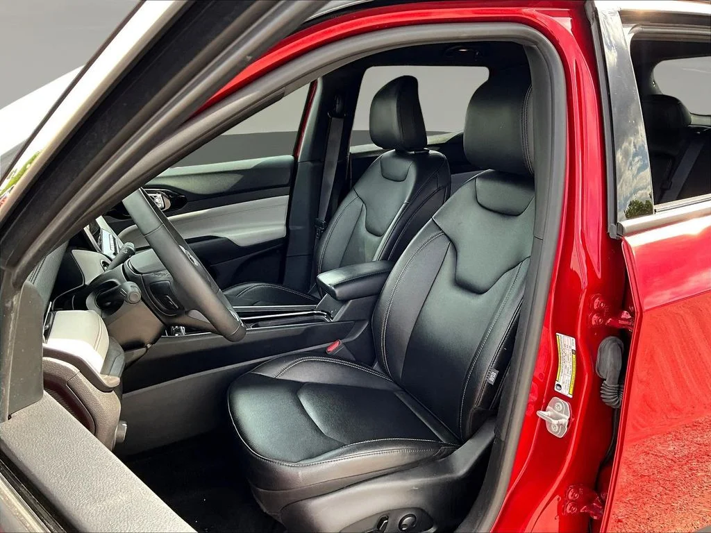 2025 Jeep Compass Limited - Photo 24