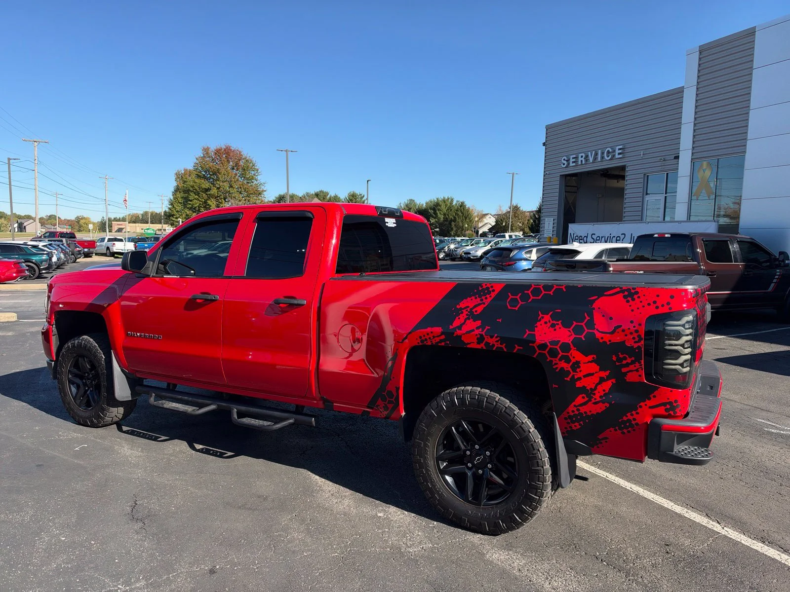 Used 2016 Red Chevrolet Custom image 26