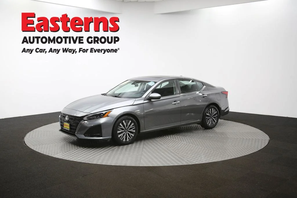 Used 2023 Gray Nissan 2.5 SV image 56