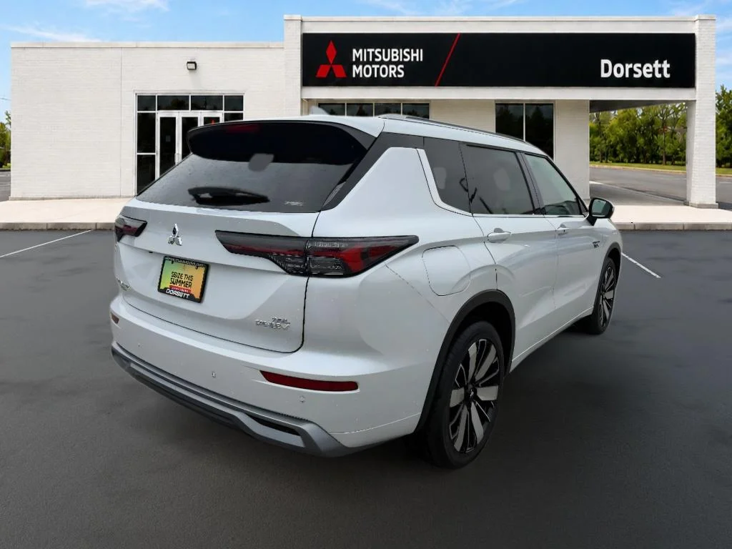 New 2026 White Mitsubishi SEL image 6