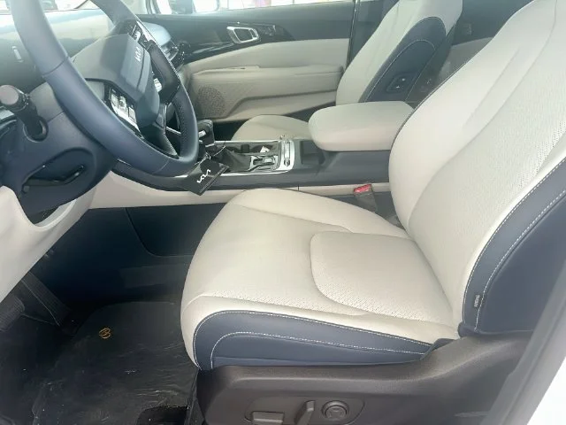 New 2027 Snow White Pearl Kia SX Prestige image 22