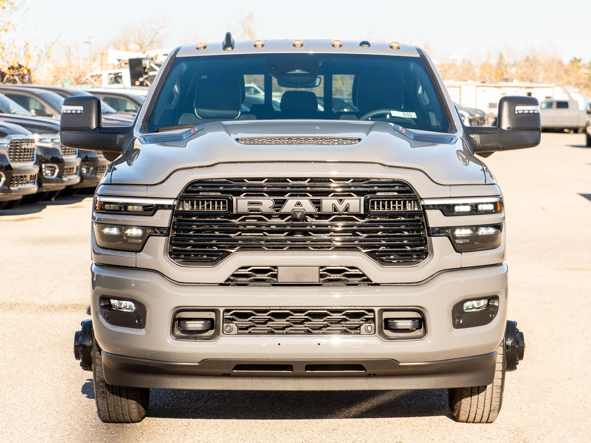 New 2027 Grey RAM Laramie Night* Mega Cab 4x4, Towing Tech Group, Rear Auto-Levelling Air Suspension image 10