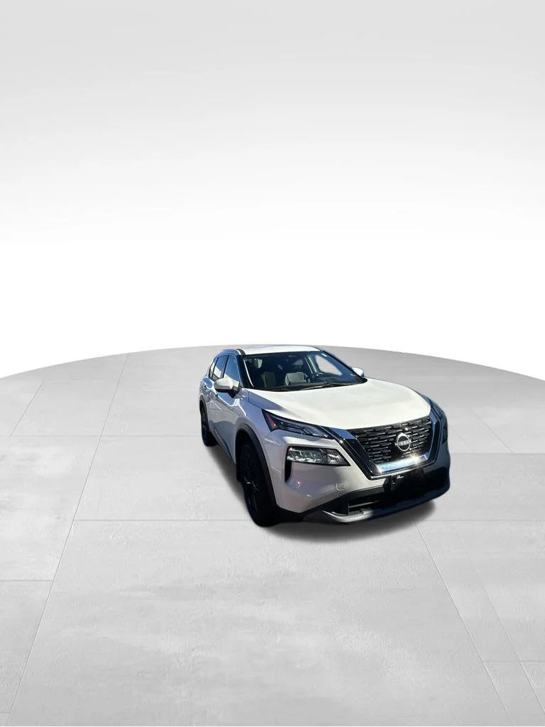 Used 2023 White Nissan SV image 8