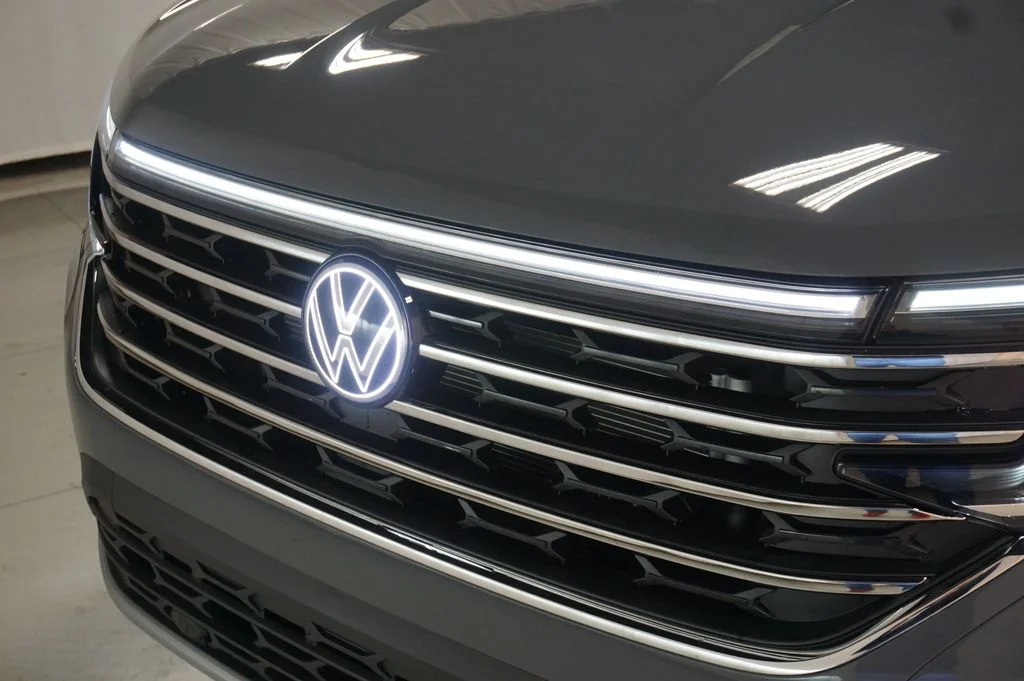 New 2026 Gray Volkswagen 2.0T SE w/Technology image 36