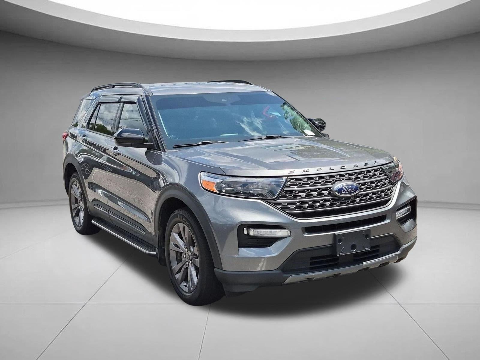 Used 2024 Carbonized Gray Metallic Ford XLT image 7