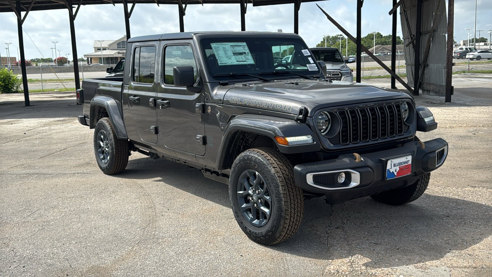 New 2026 Granite Crystal Metallic Clear-Coat Exterior Paint Jeep 85th Anniversary Edition image 3