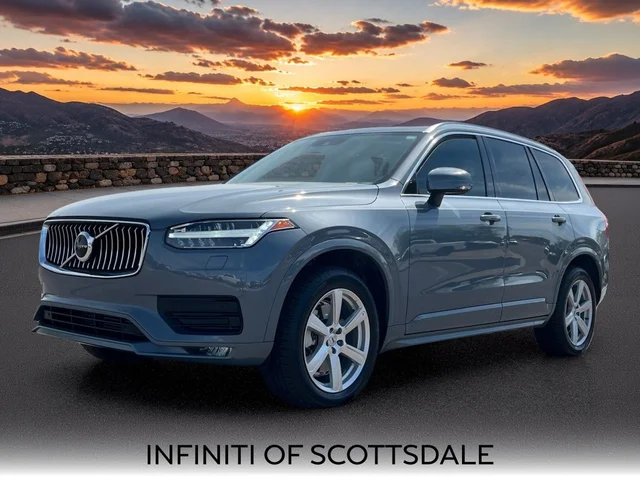 2022 Volvo XC90 T5 Momentum