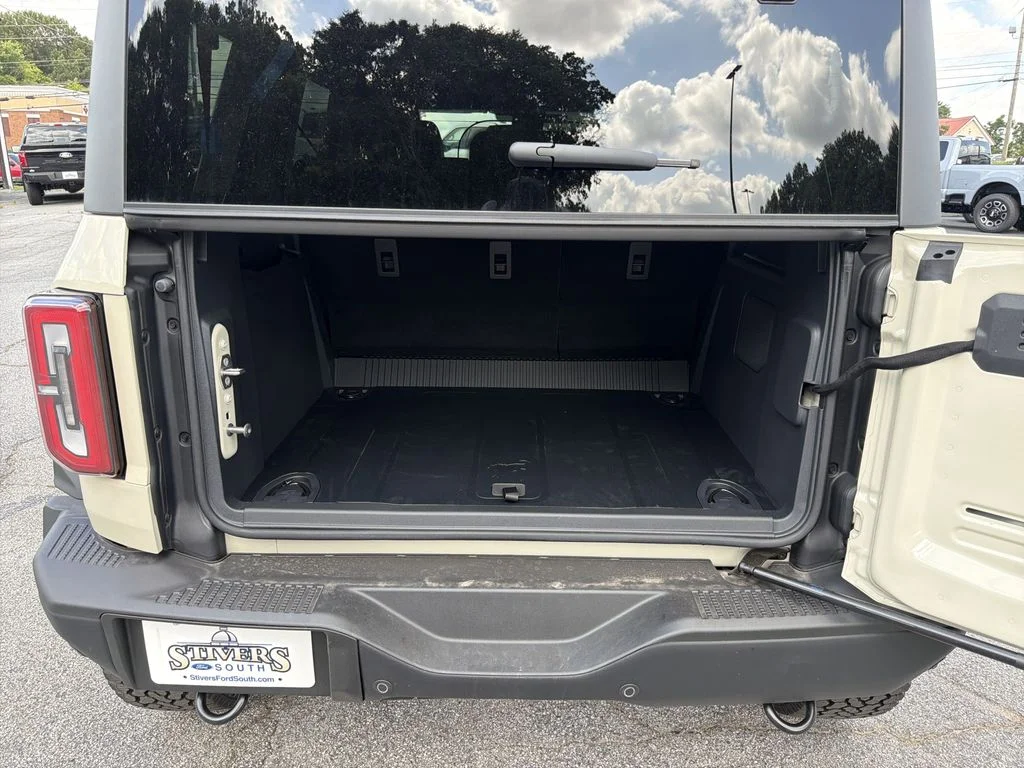 New 2026 Beige Ford Badlands image 18