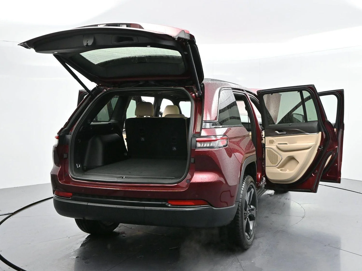 Used 2023 Velvet Red Pearlcoat Jeep Limited image 44