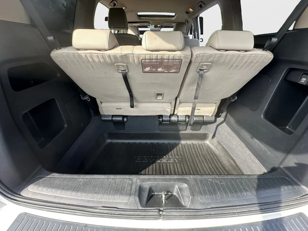 Used 2019 White Honda EX-L image 14