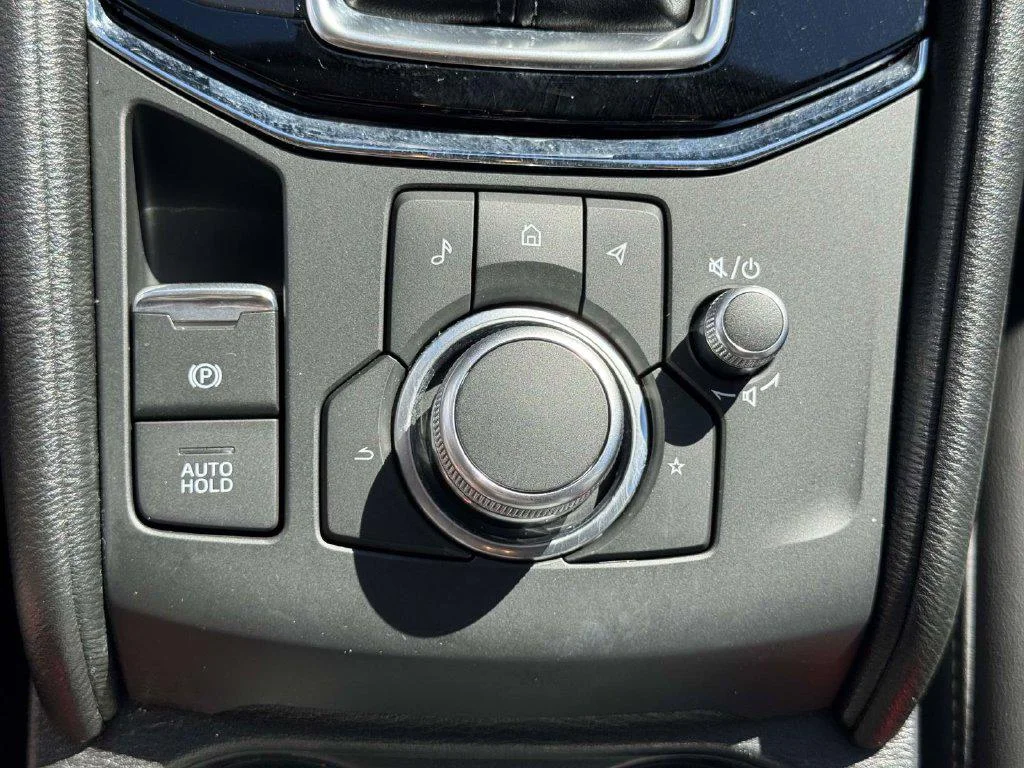 Certified Used 2023 Machine Gray Metallic Mazda 2.5 S Select image 36