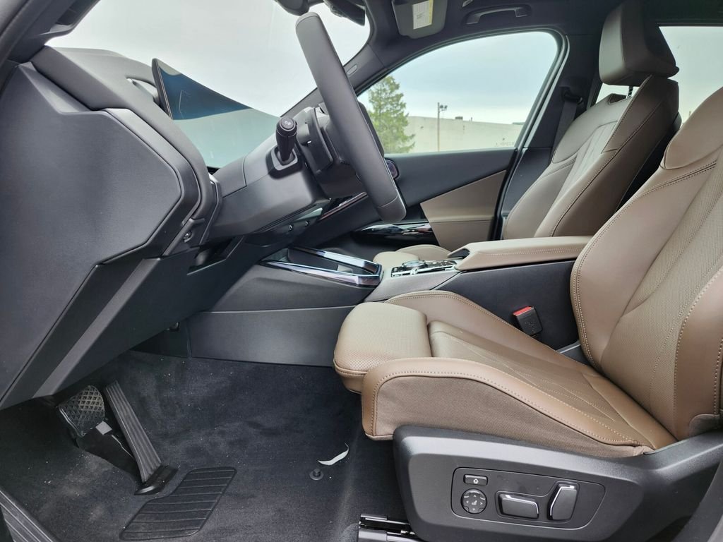 New 2026 Blue BMW 30 xDrive image 19