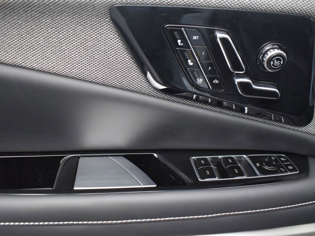 2026 CADILLAC OPTIQ - Image 9