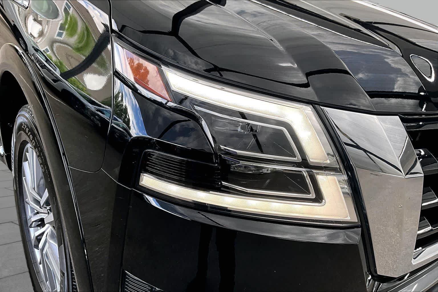 Certified Used 2023 Super Black Nissan SL image 28