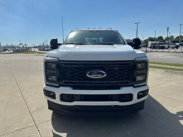 New 2026 Oxford White Ford F-250® XL image 11