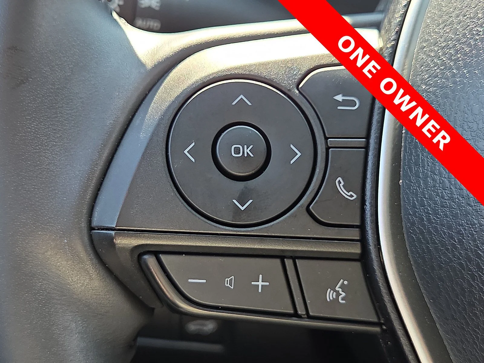 Used 2024 Coastal Gray Metallic Toyota LE image 21