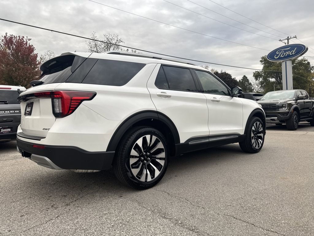 2026 Ford Explorer Platinum photo 3
