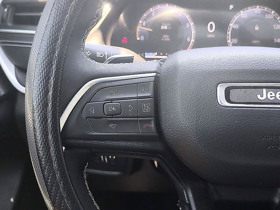 Used 2023 Silver Zynith Jeep Altitude X image 15