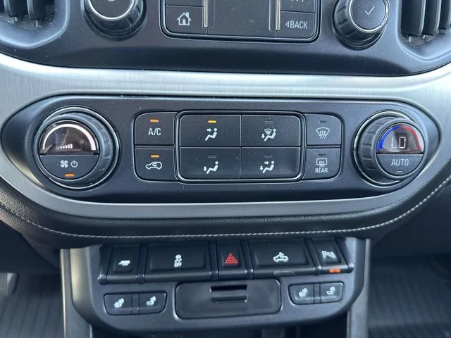 Used 2020 Black GMC SLT image 18