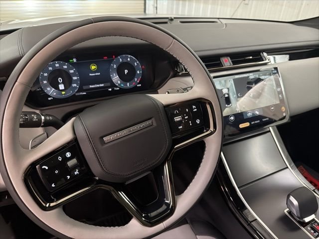 New 2026 Arroios Grey Land Rover Dynamic SE image 38