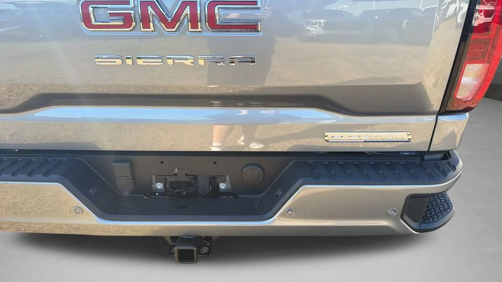 New 2026 Sterling Metallic GMC Elevation image 30