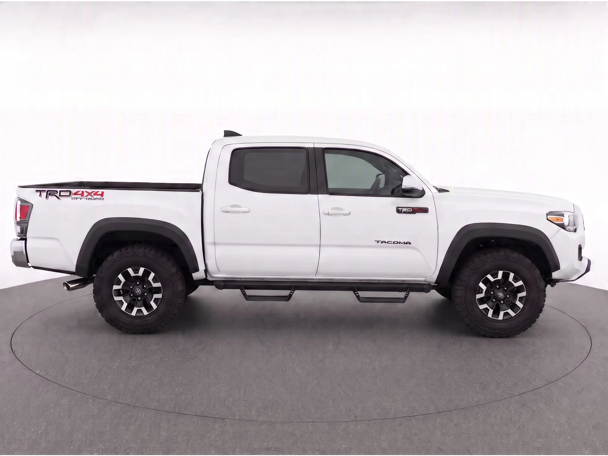 Used 2022 white Toyota TRD Off Road image 8