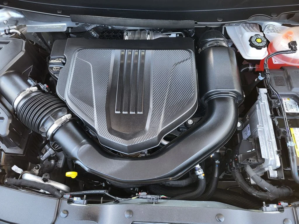 Used 2024 Sterling Metallic GMC Elevation image 23