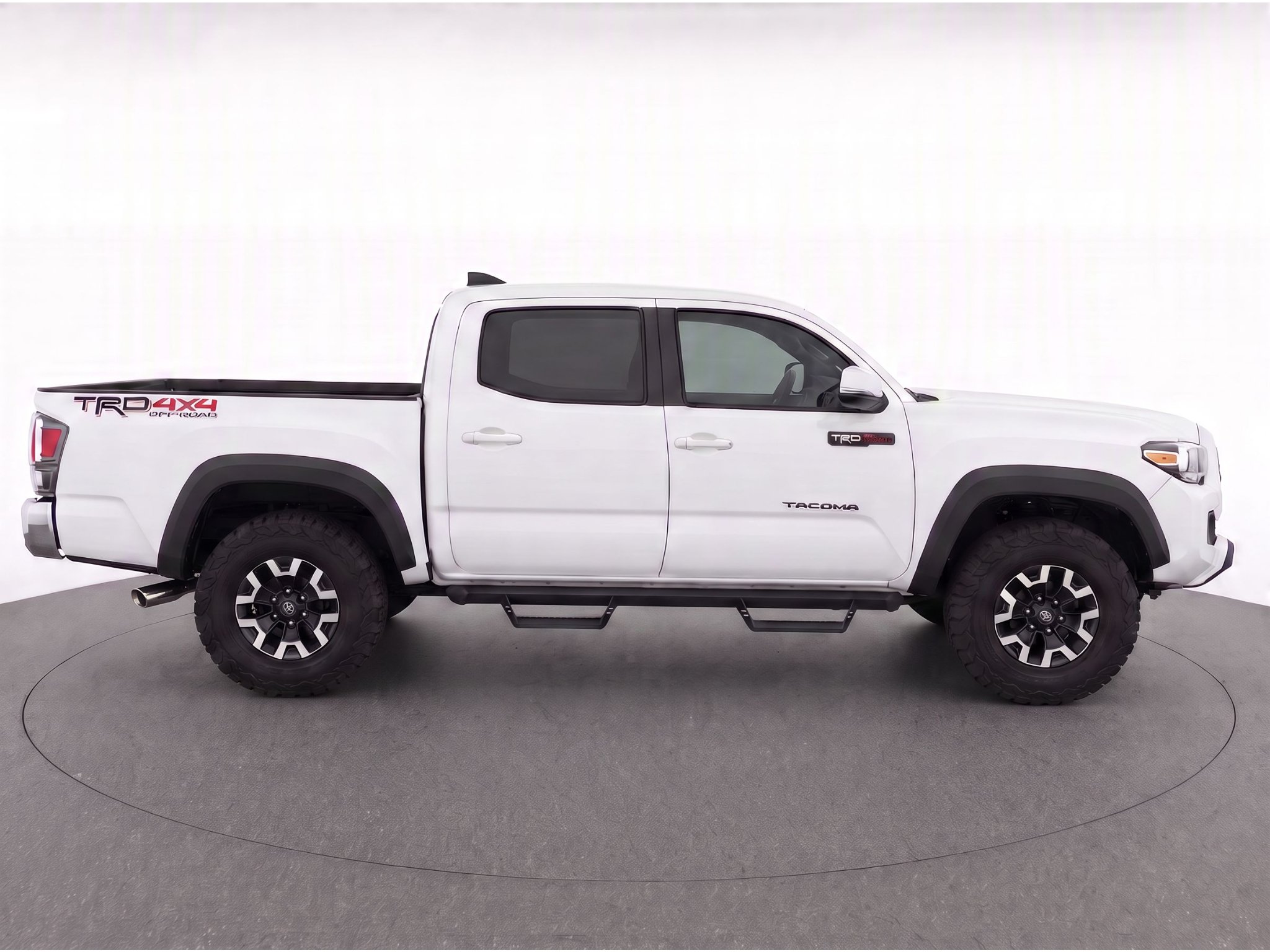 Used 2022 white Toyota TRD Off Road image 8
