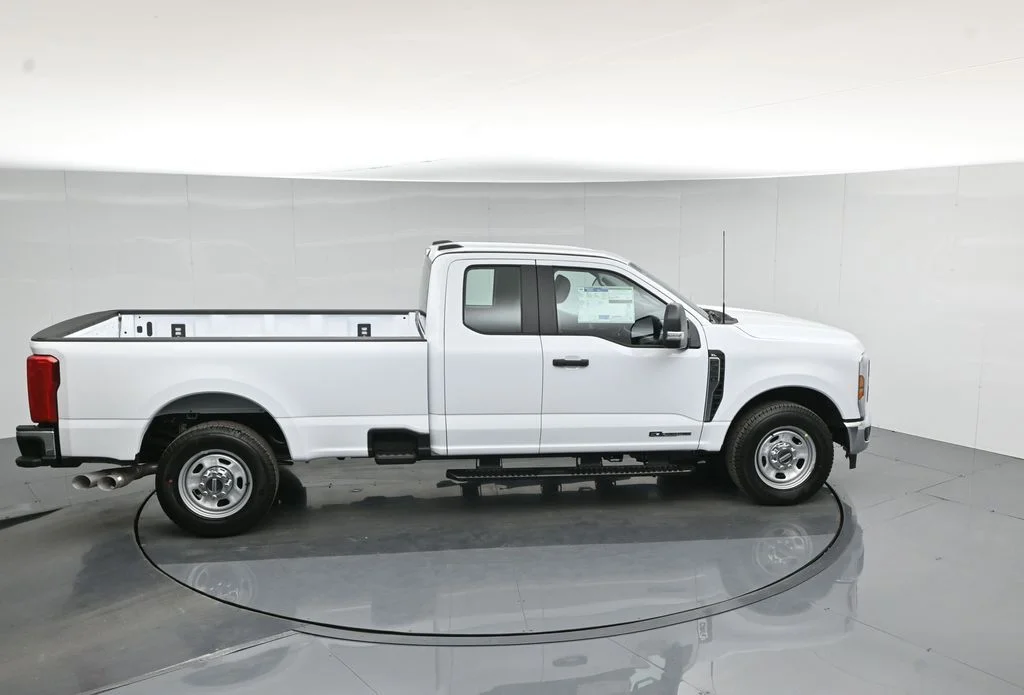 New 2026 White Ford XL image 37