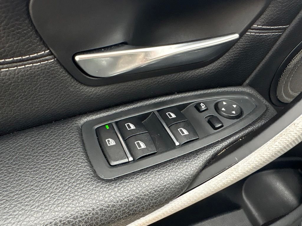 Used 2018 Gray BMW 340i xDrive image 11