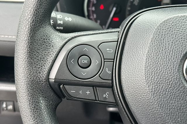 Certified Used 2025  Toyota XLE image 29