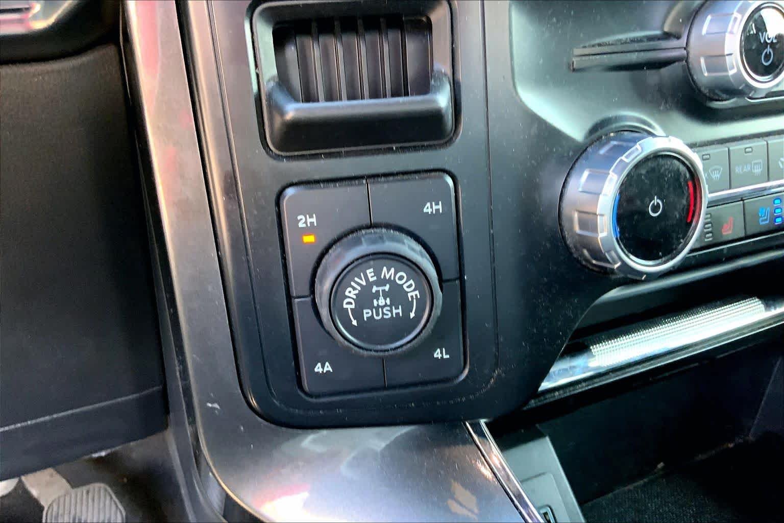 Certified Used 2023 Agate Black Metallic Ford LARIAT image 33