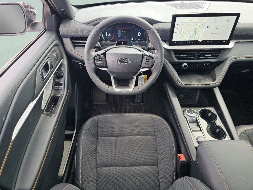 New 2026 Space White Metallic Ford Tremor image 4