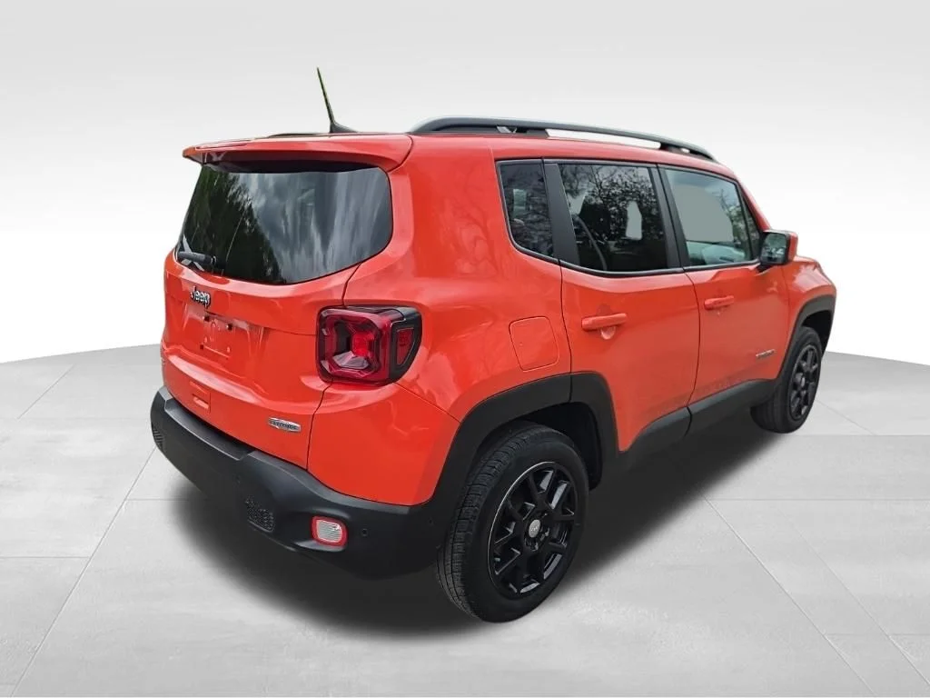 Used 2021 Orange Jeep Latitude image 5