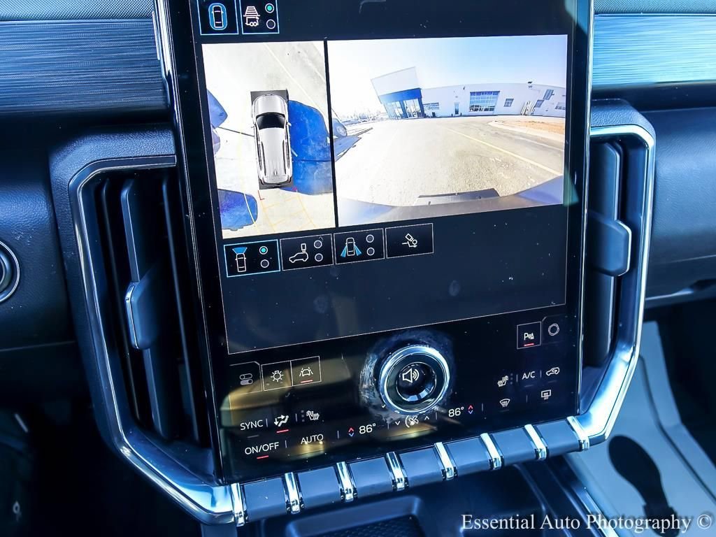 2024 GMC ACADIA - Image 21