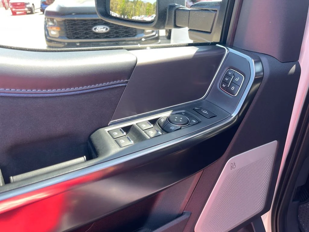 New 2026 Star White Metallic Tri-Coat Ford F-250® Platinum® image 5