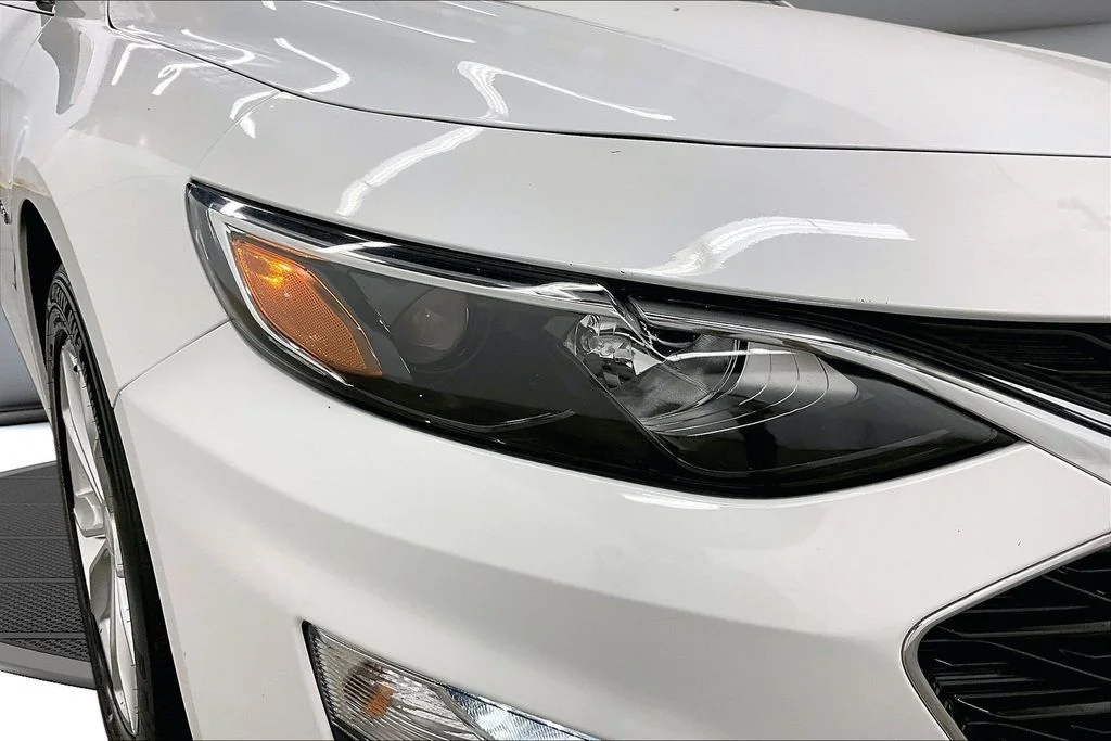 Used 2023 White Chevrolet LT image 30