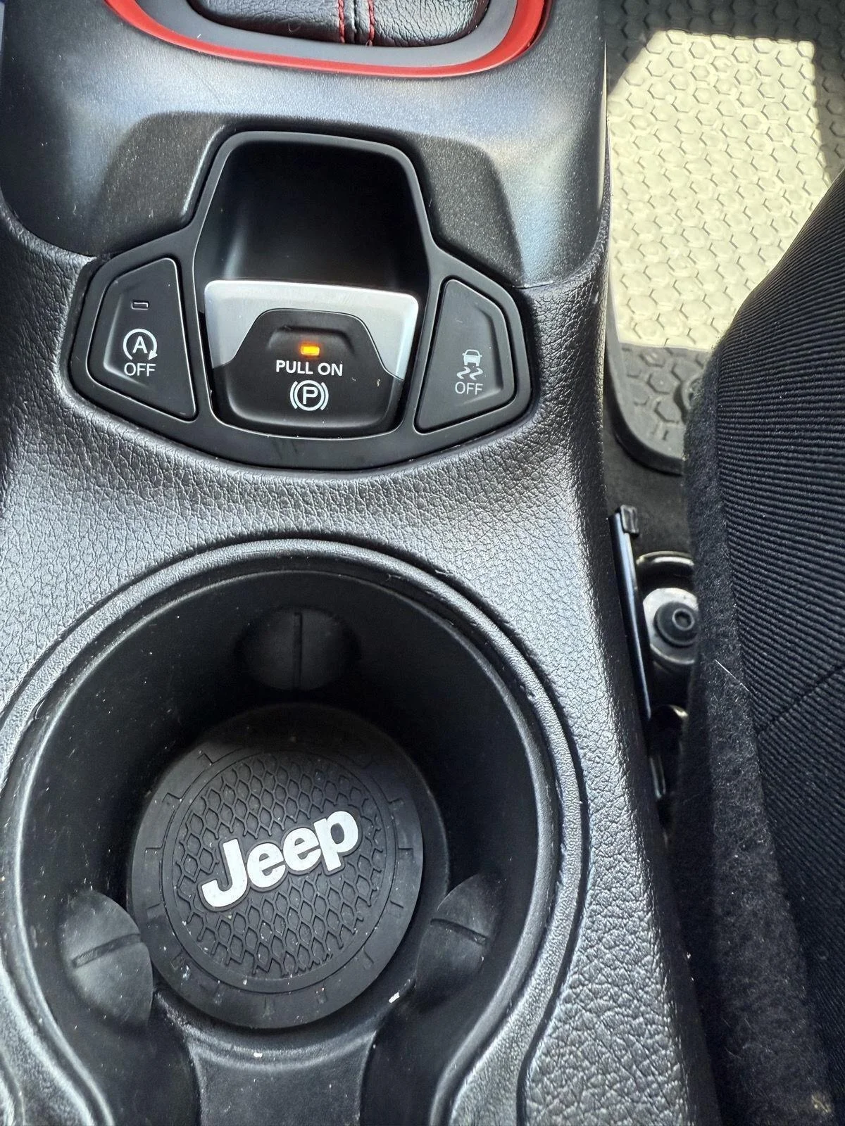 Used 2018 Billet Silver Metallic Clearcoat Jeep Trailhawk image 12